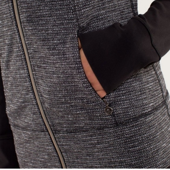 Lululemon Daily Yoga Jacket Size 6 - Picture 2 of 9